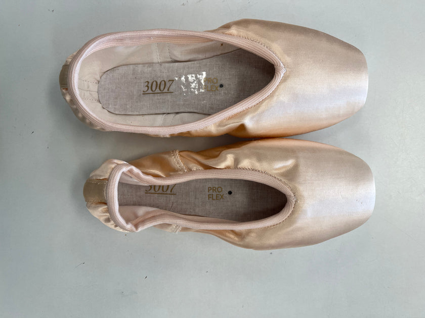 Nikolay 3007 Pro Flex Custom Pointe Shoes Medium Shank