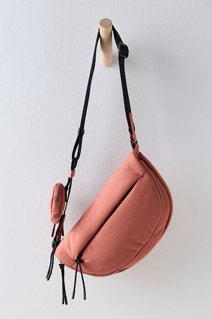 Free People Movement - Hit The Trails Sling Bag - (OB1809692) - Rose Dust (GSO)